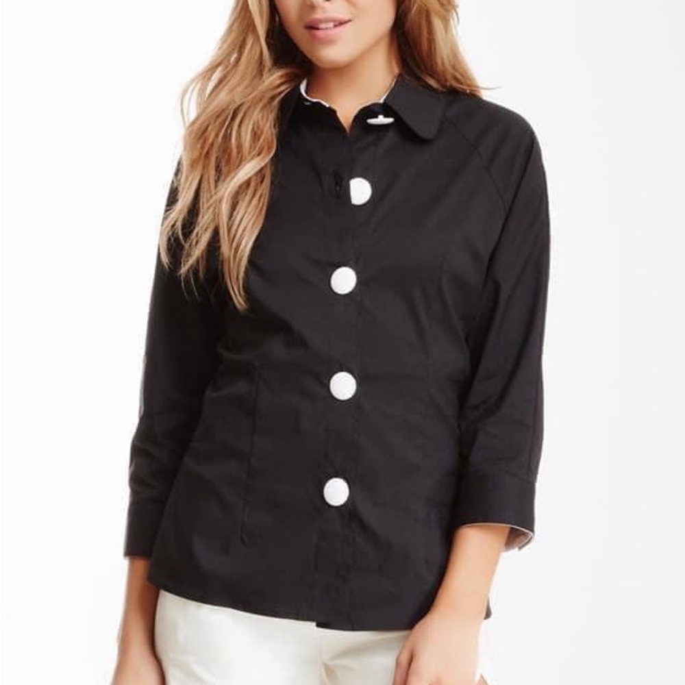 NWT Tracy M  contrast button woven blouse—Size extra large